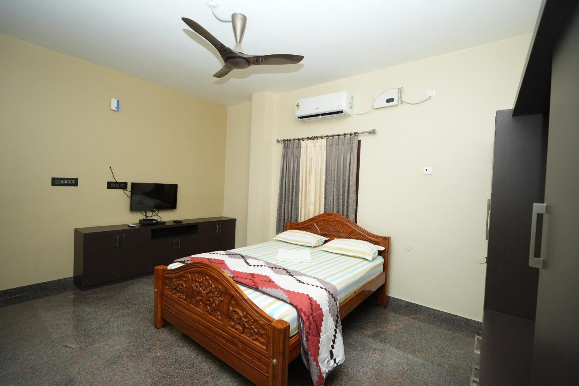 Goutham Residency Hotel Kadalur Buitenkant foto